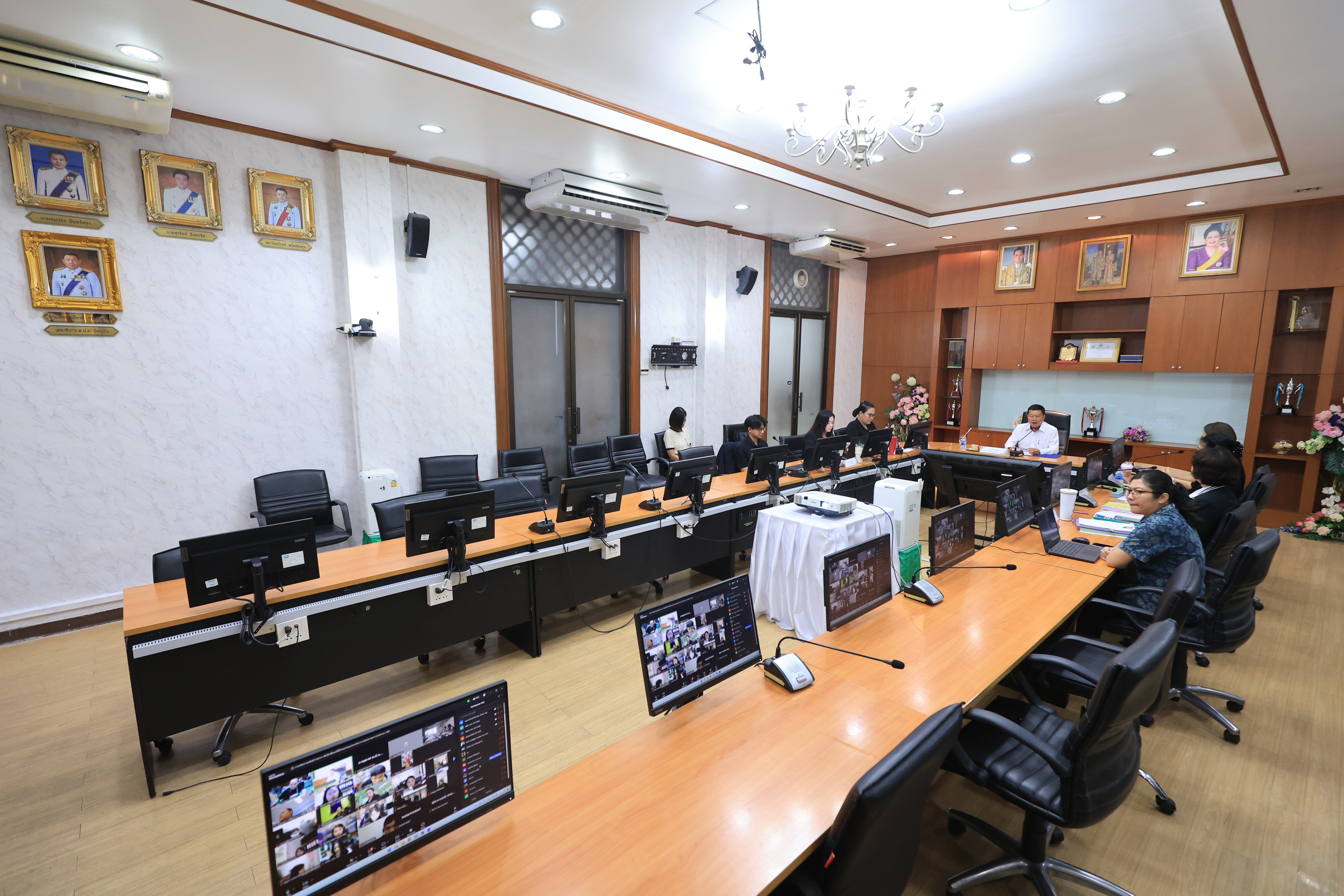 title - ส.ป.ก. ประชุมการเตรียมความพร้อมข้าราชการพลเรือน เพื่อเลื่อนขึ้นแต่งตั้งให้ดำรง ตำแหน่งประเภทวิชาการ ระดับชำนาญการ ในสังกัด ส.ป.ก. ประจำปี พ.ศ. 2569